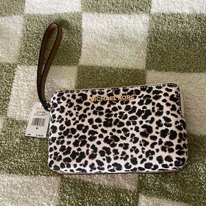 Michael Kors JetSet Double Zip Wristlet